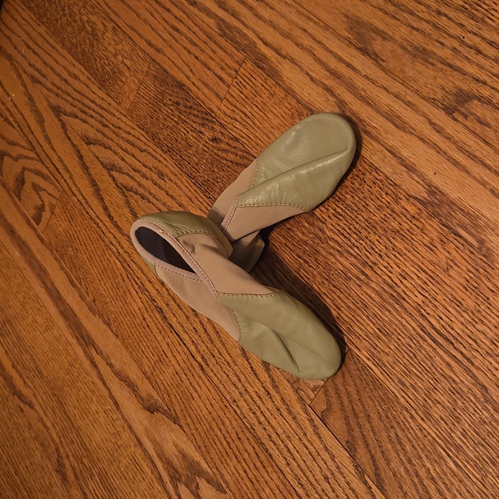 NWOT Bloch Neoflex Jazz shoes